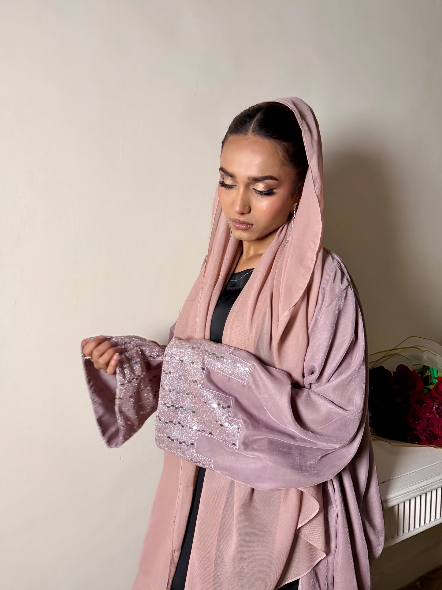 Nooré Velvet Abaya